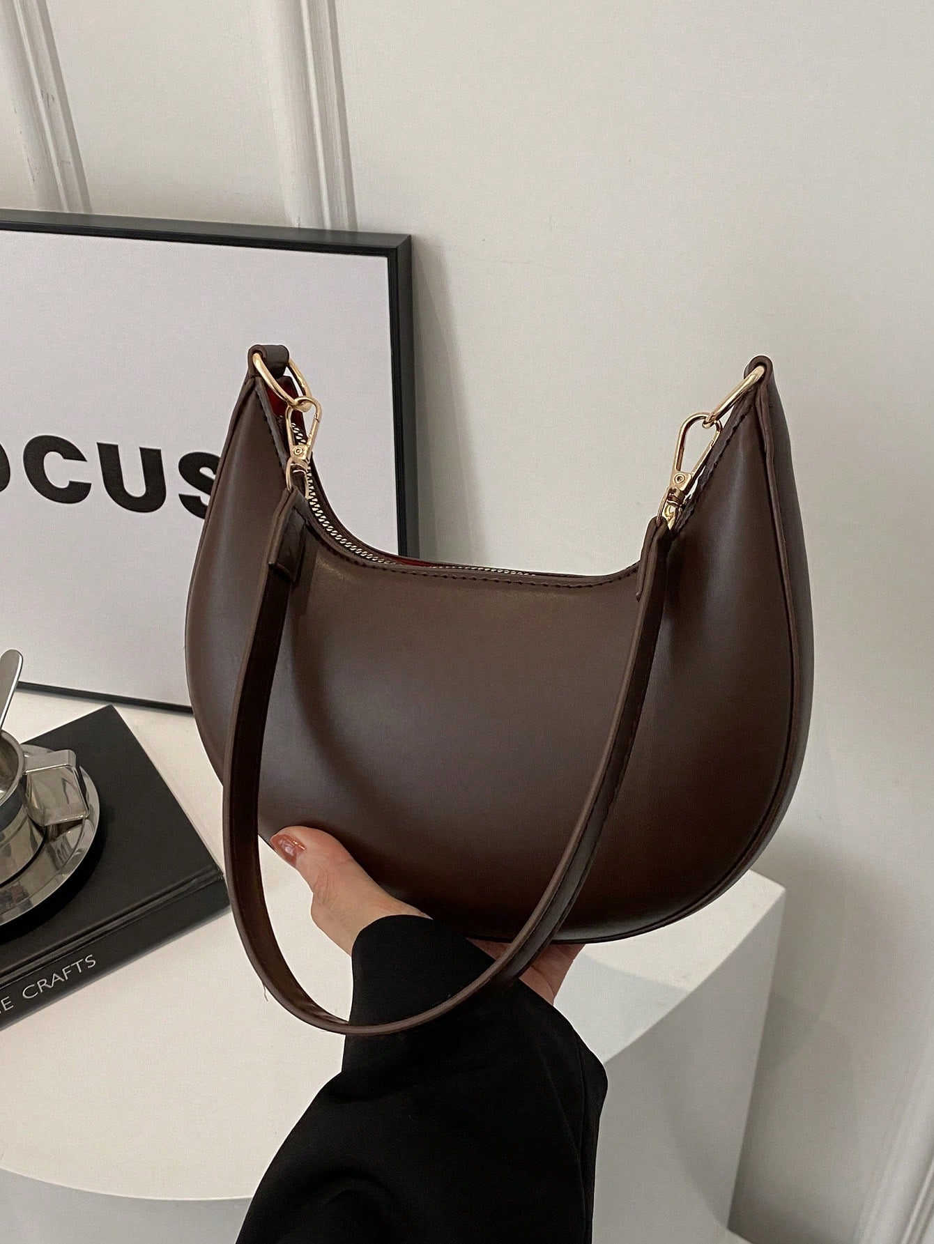 Luxury Bags Quiet - SHEIN MOD 1 stuk koffiebruine halvemaanvormige