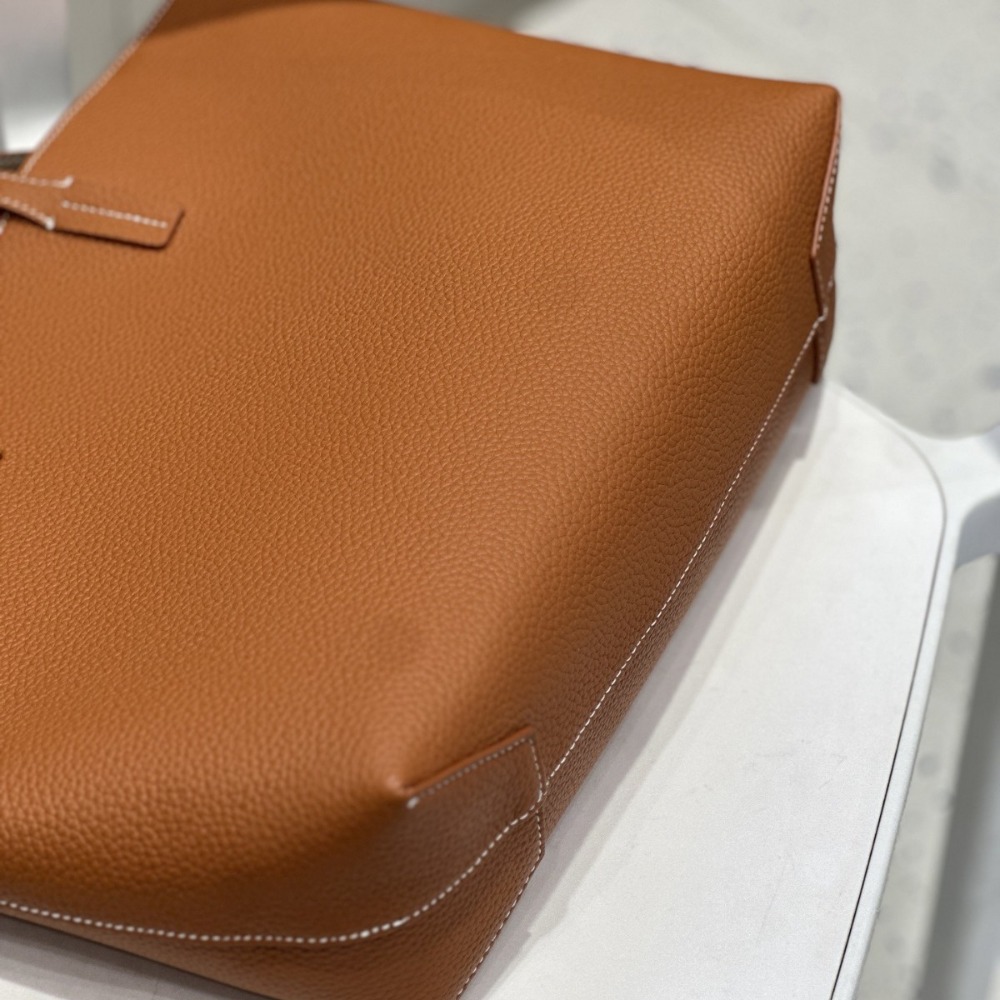 Binnen en buiten contrasterend - Luxury Bags Quiet recensie en prijs
